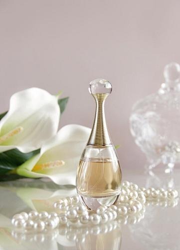 Dior J'adore Eau de Parfum (100ml) - The Essence of Luxury