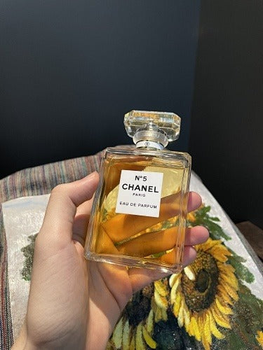 Chanel No. 5 Eau de Parfum for Women – 100ml / 3.4 fl. oz.